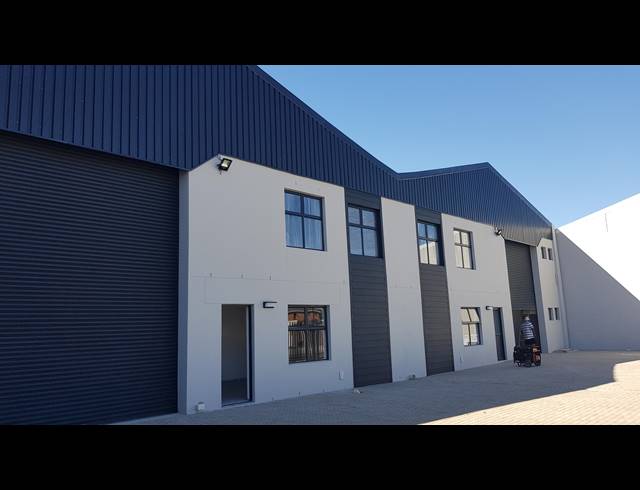 1,107M² FACTORY TO LET IN SAXENBURG PARK 2